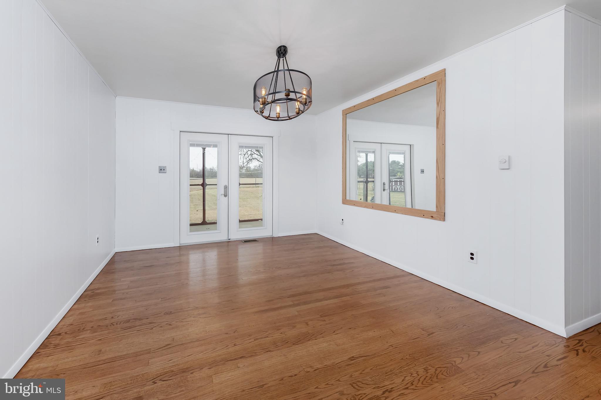 546 Tomlin Road Gibbstown, NJ 08027 - Photo 9 of 23