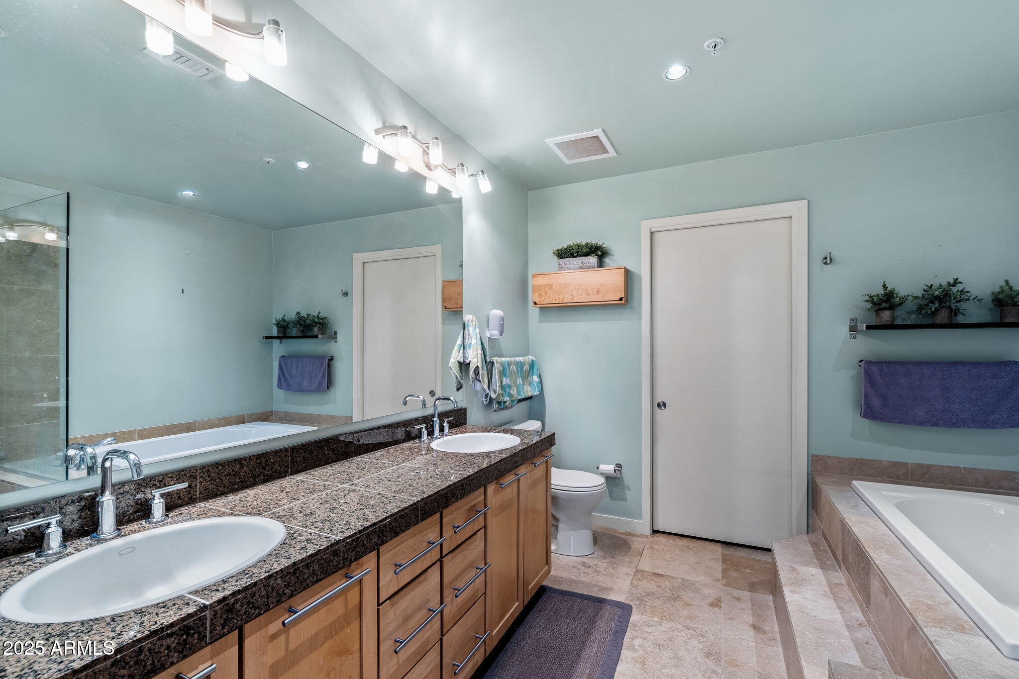 208 West Portland Street, Unit 360 Phoenix, AZ 85003 - Photo 15 of 34 014__208 W Portland St UNIT360