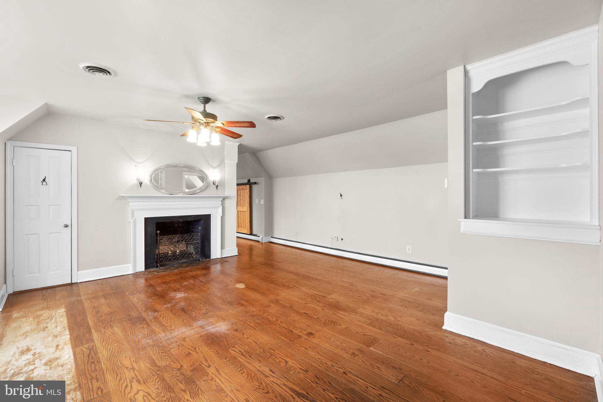 2425 Daisy Road Woodbine, MD 21797 - Photo 18 of 67 Owner's bedroom