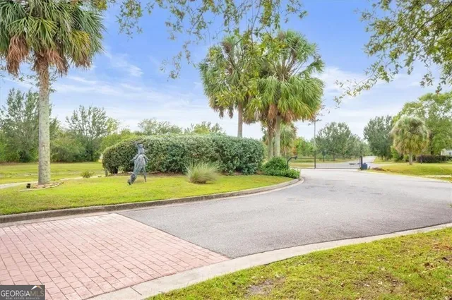 a view of a yard and entertaining space