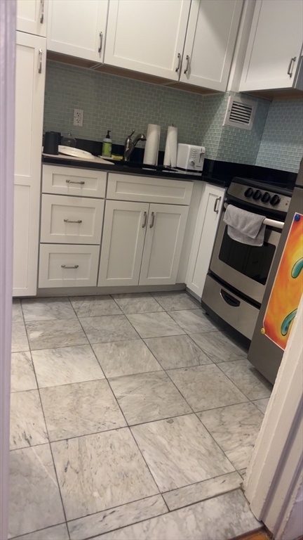 21 Beacon Street, Unit 6D Boston, MA 02108 - Photo 12 of 21