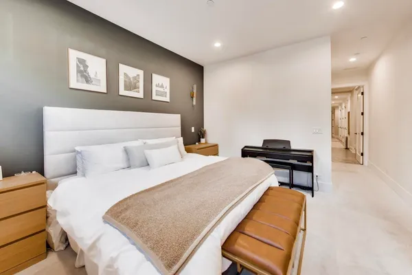 $8,500 | 3219 North Seminary Avenue, Unit 1N, Chicago, IL 60657