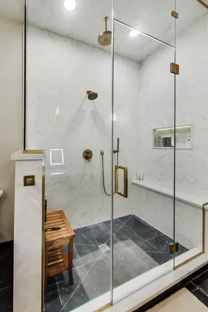 $8,500 | 3219 North Seminary Avenue, Unit 1N, Chicago, IL 60657