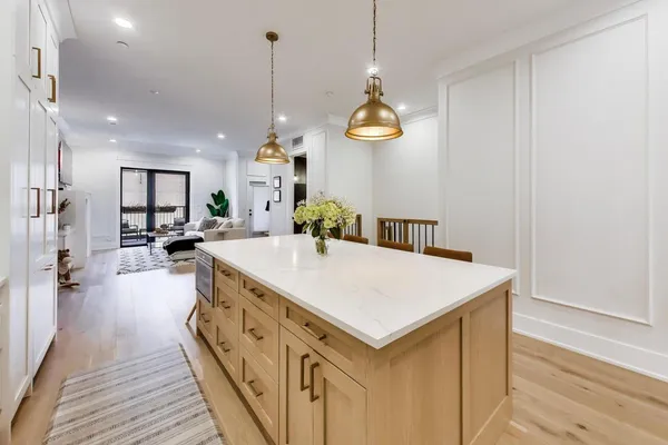 $8,500 | 3219 North Seminary Avenue, Unit 1N, Chicago, IL 60657