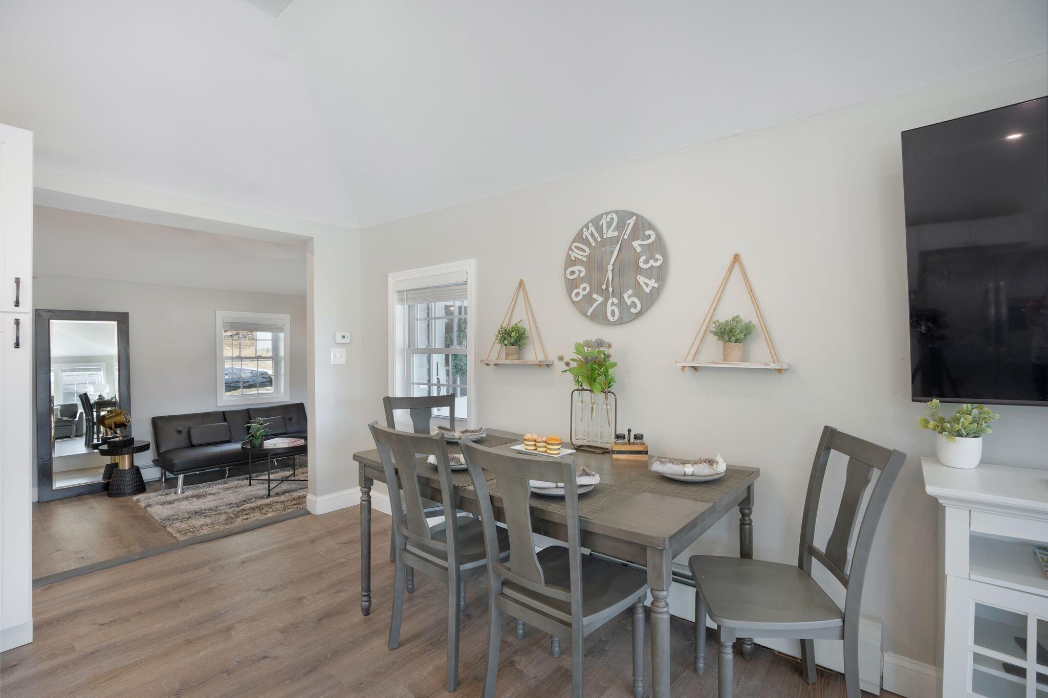 254 Guinea Road Biddeford, ME 04005 - Photo 14 of 38 Dining Area