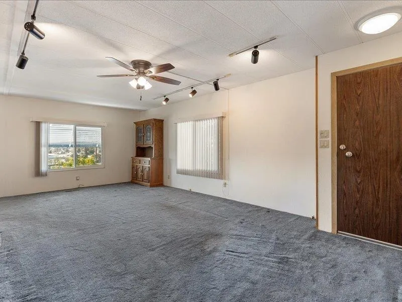 1815 Sweetwater Road, Unit 51 Spring Valley, CA 91977 - Photo 9 of 43 Gallery Image 9