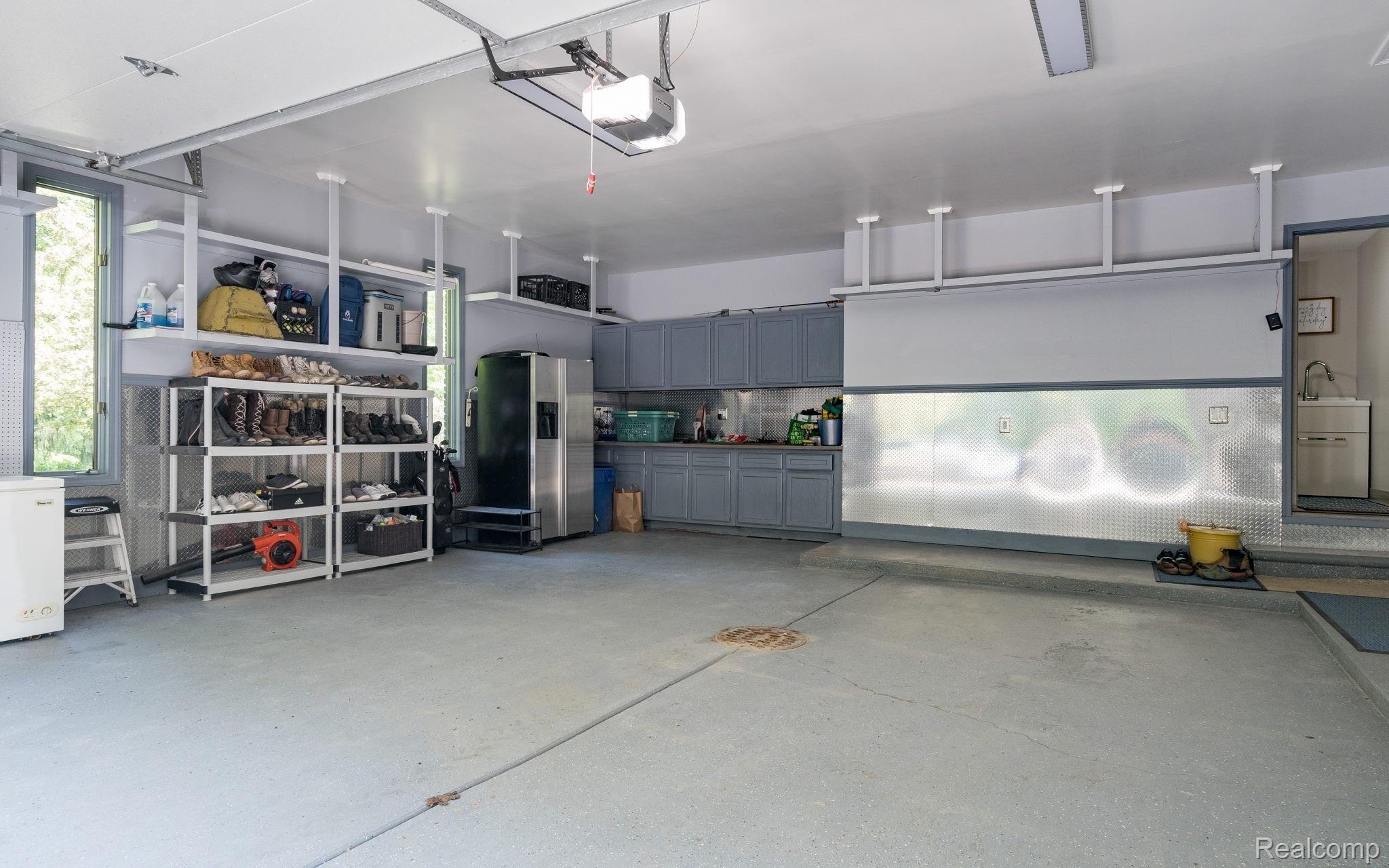 3280 Hadden Road Rochester, MI 48306 - Photo 47 of 63 45-web-or-mls-3280-Hadden-Rd-45.jpg