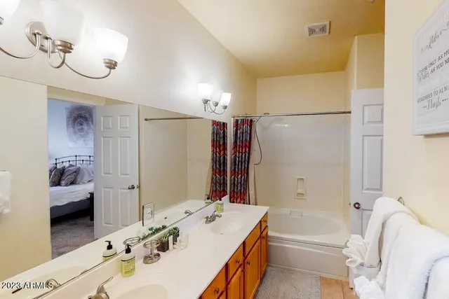 $6,750 | 6535 East Superstition Springs Boulevard, Unit 260, Mesa, AZ 85206