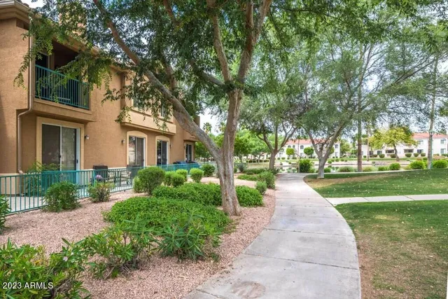 $6,750 | 6535 East Superstition Springs Boulevard, Unit 260, Mesa, AZ 85206