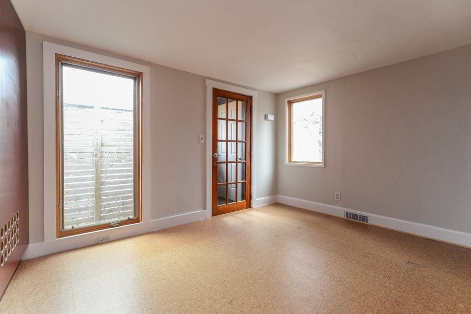 679 South Wagner Road Ann Arbor, MI 48103 - Photo 11 of 44 Photo 11