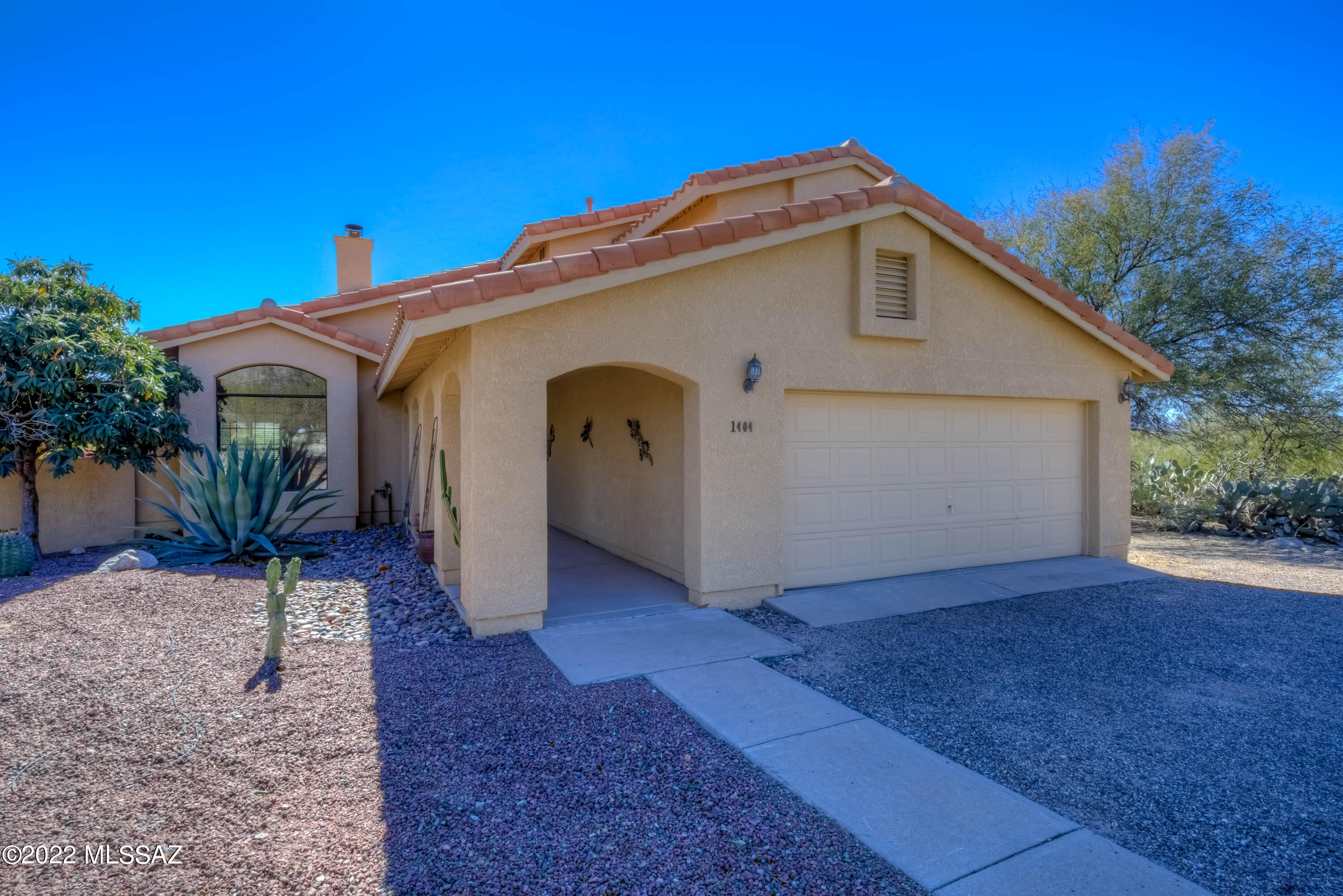 1404 East Orange Grove Road Tucson, AZ 85718 - Photo 2 of 47
