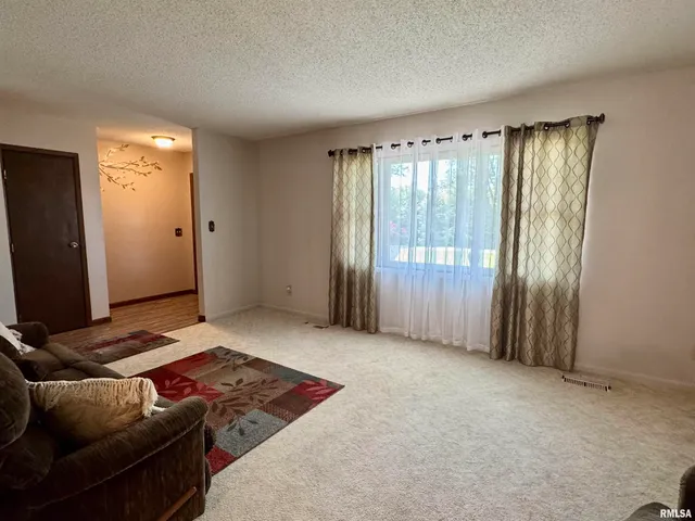 $399,000 | 2001 West Jackson Street, Unit C, Macomb, IL 61455