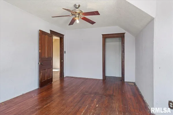 $79,999 | 600 Sanford Street, Nokomis, IL 62075