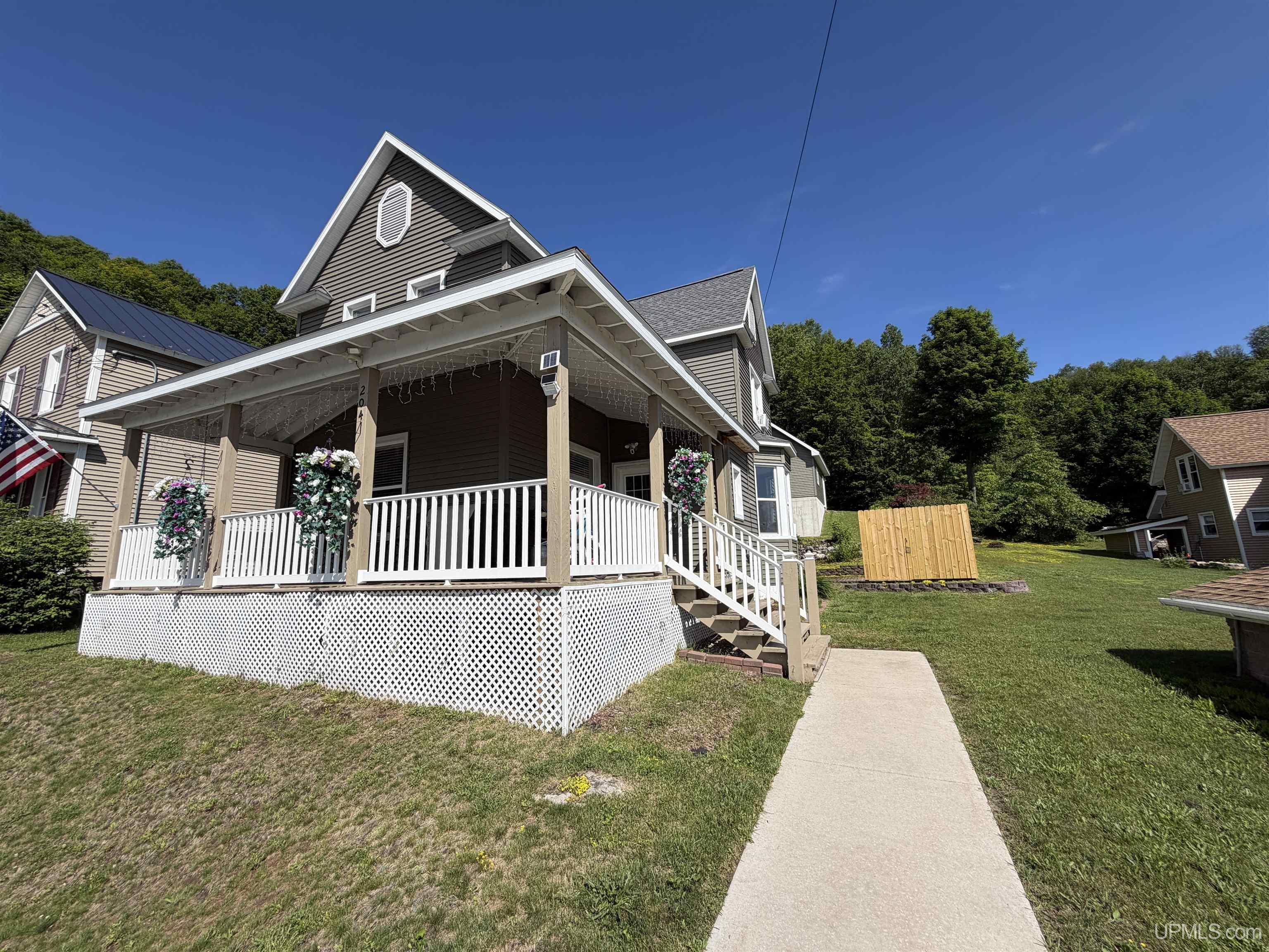 204 Walnut Street Munising, MI 49862 - Photo 33 of 45