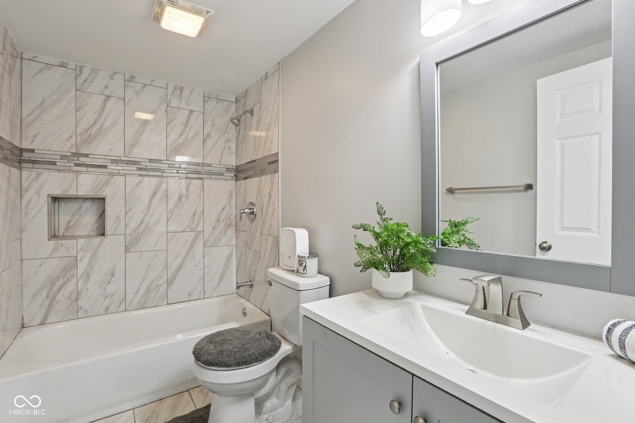 6233 Lafayette Road Indianapolis, IN 46278 - Photo 11 of 21