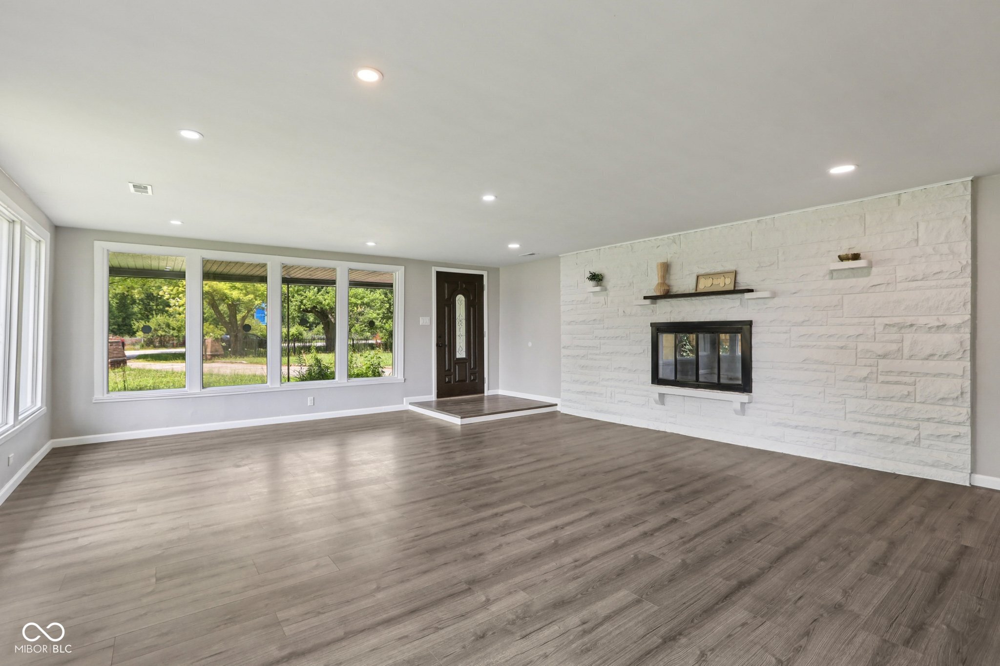 6233 Lafayette Road Indianapolis, IN 46278 - Photo 4 of 21