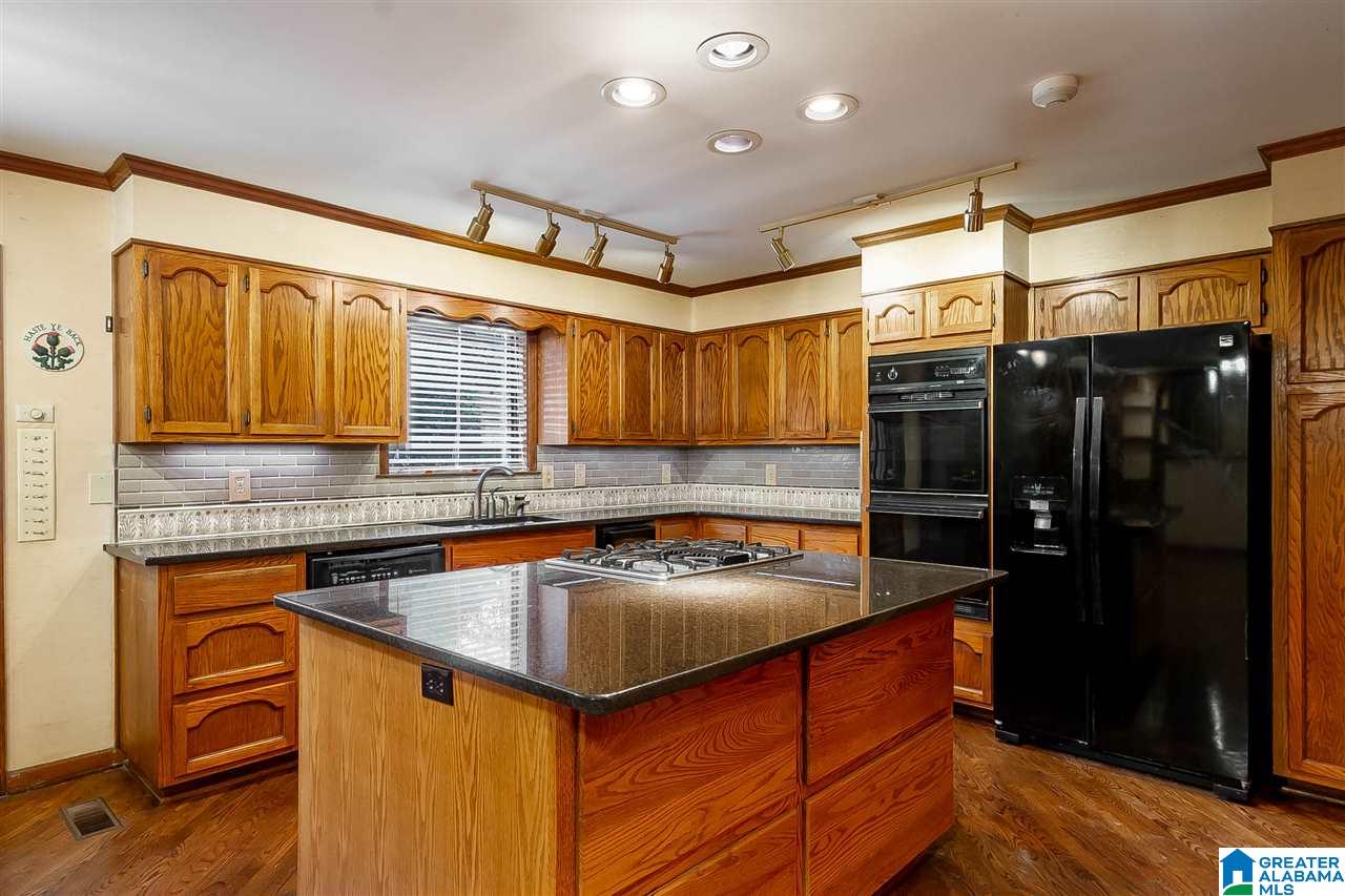 1516 Saulter View Road Birmingham, AL 35209 - Photo 10 of 27