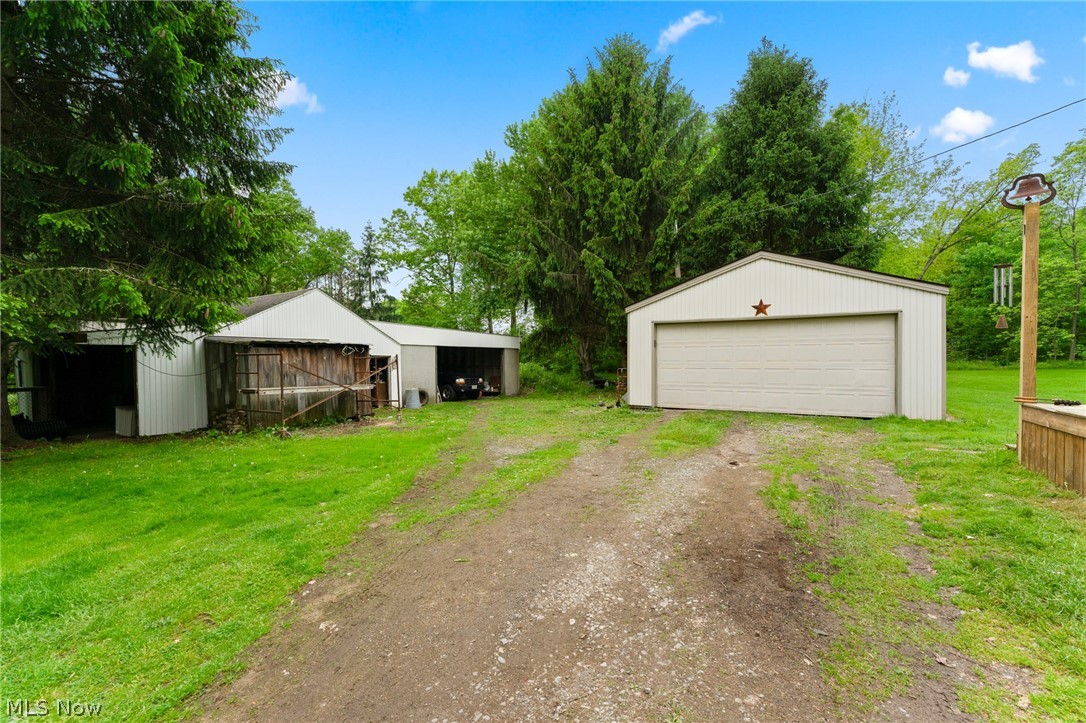 10981 Stateline Road New Middletown, OH 44442 - Photo 4 of 20 Gallery Image 4