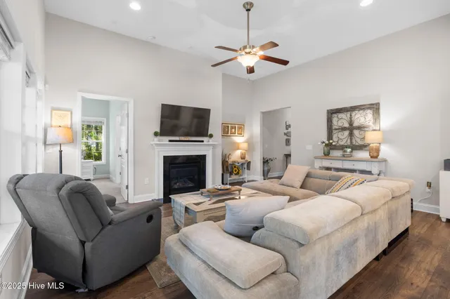 $2,200 | 1801 Wildwood Court Southwest, Ocean Isle Beach, NC 28469