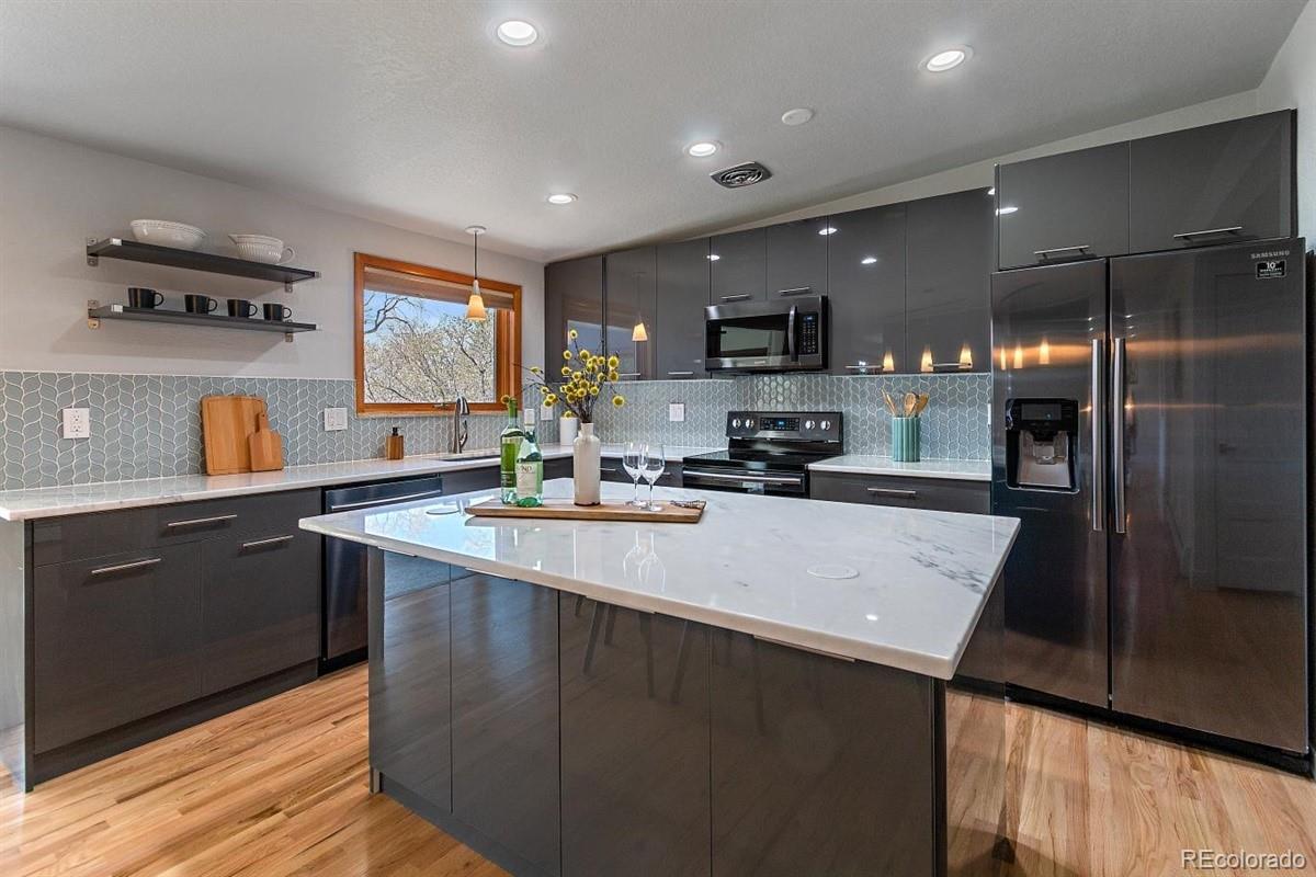 6743 Flower Street Arvada, CO 80004 - Photo 7 of 38