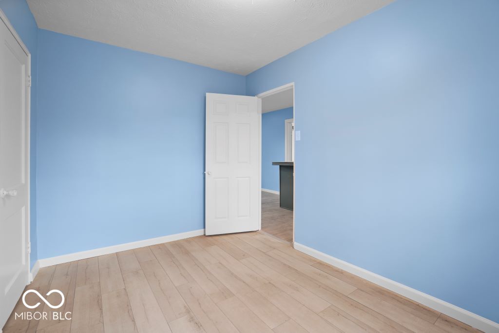 6255 Raleigh Drive Indianapolis, IN 46219 - Photo 12 of 25