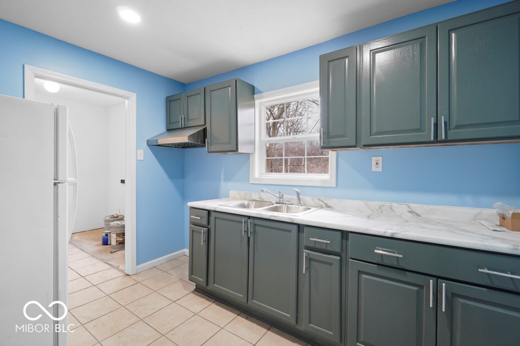 6255 Raleigh Drive Indianapolis, IN 46219 - Photo 19 of 25