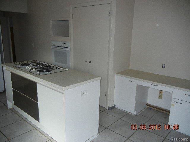 2039 Byron Road Howell, MI 48855 - Photo 12 of 16 DSCN3190.JPG