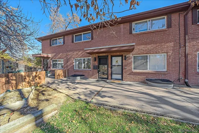 $325,000 | 3732 Miller Court, Wheat Ridge, CO 80033