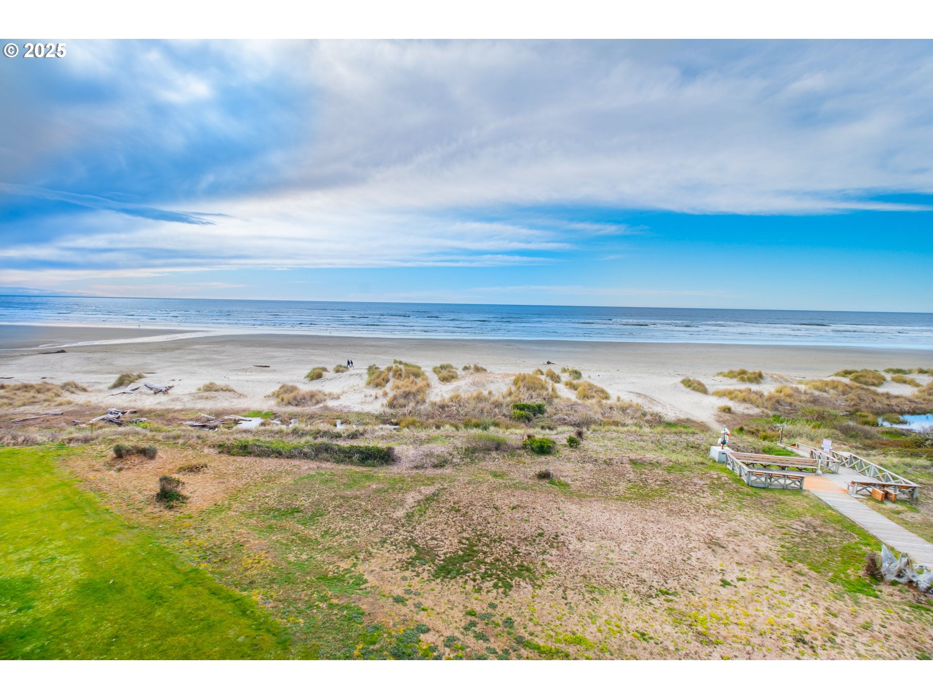 88416 1st Avenue, Unit 303 Florence, OR 97439 - Photo 17 of 21 a view of beach and ocean