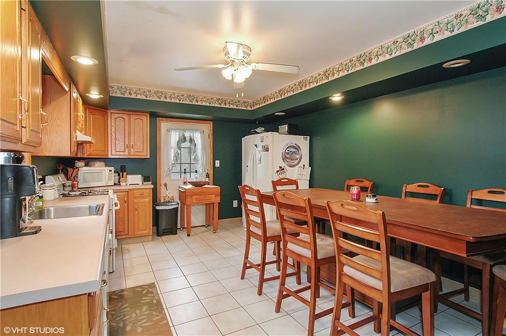 3921 Mt Troy Road Pittsburgh, PA 15214 - Photo 4 of 10 Kitchen