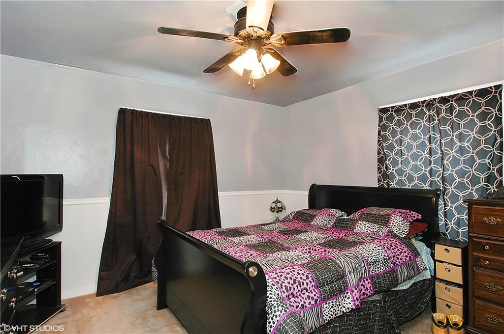 3921 Mt Troy Road Pittsburgh, PA 15214 - Photo 6 of 10 Master Bedroom