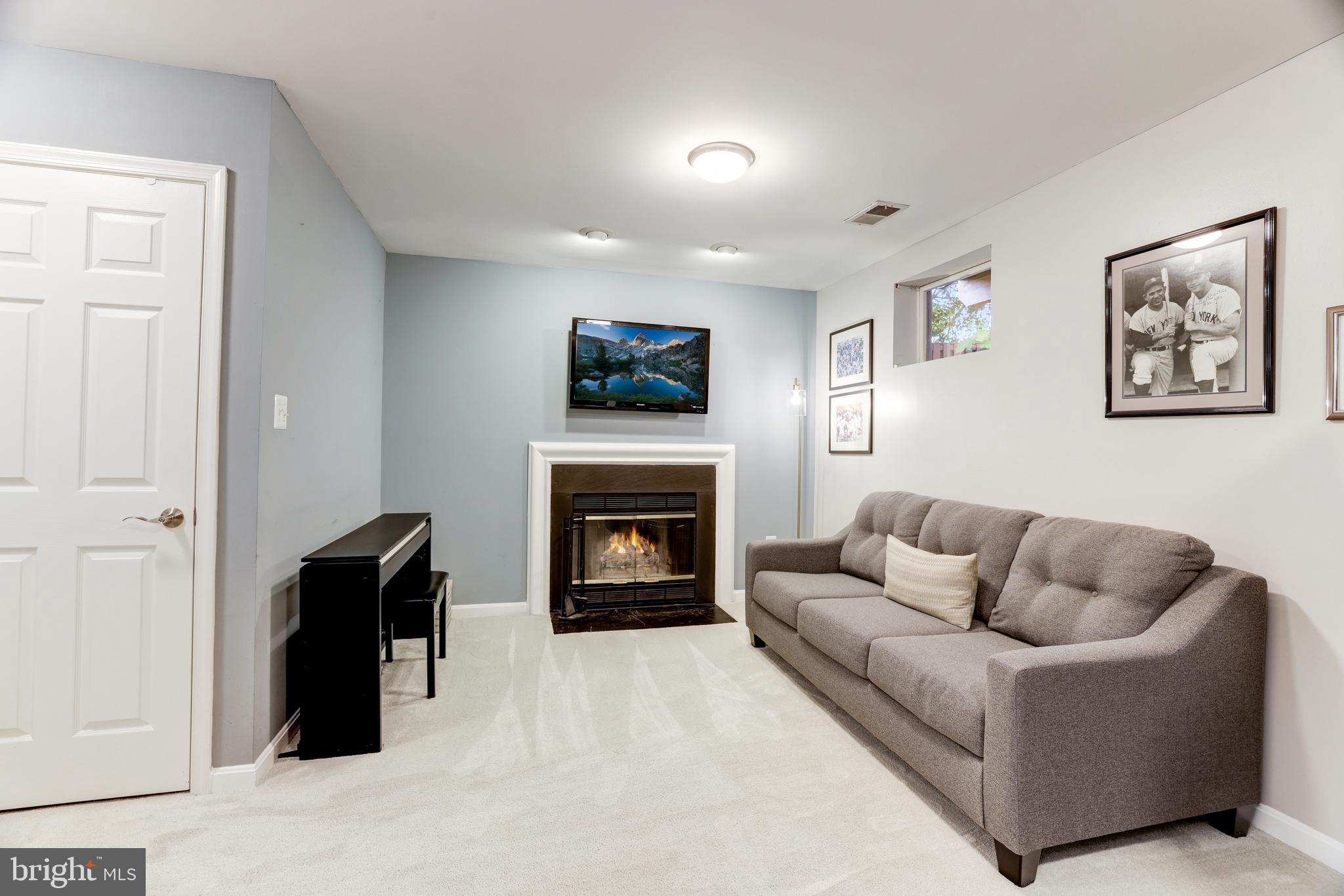 1264 Weatherstone Court Reston, VA 20194 - Photo 36 of 46