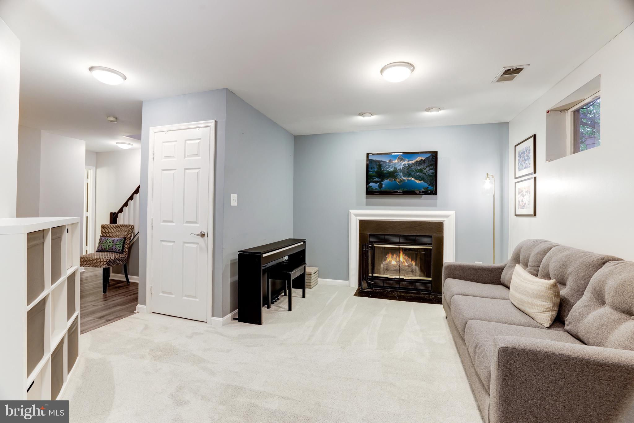 1264 Weatherstone Court Reston, VA 20194 - Photo 37 of 46