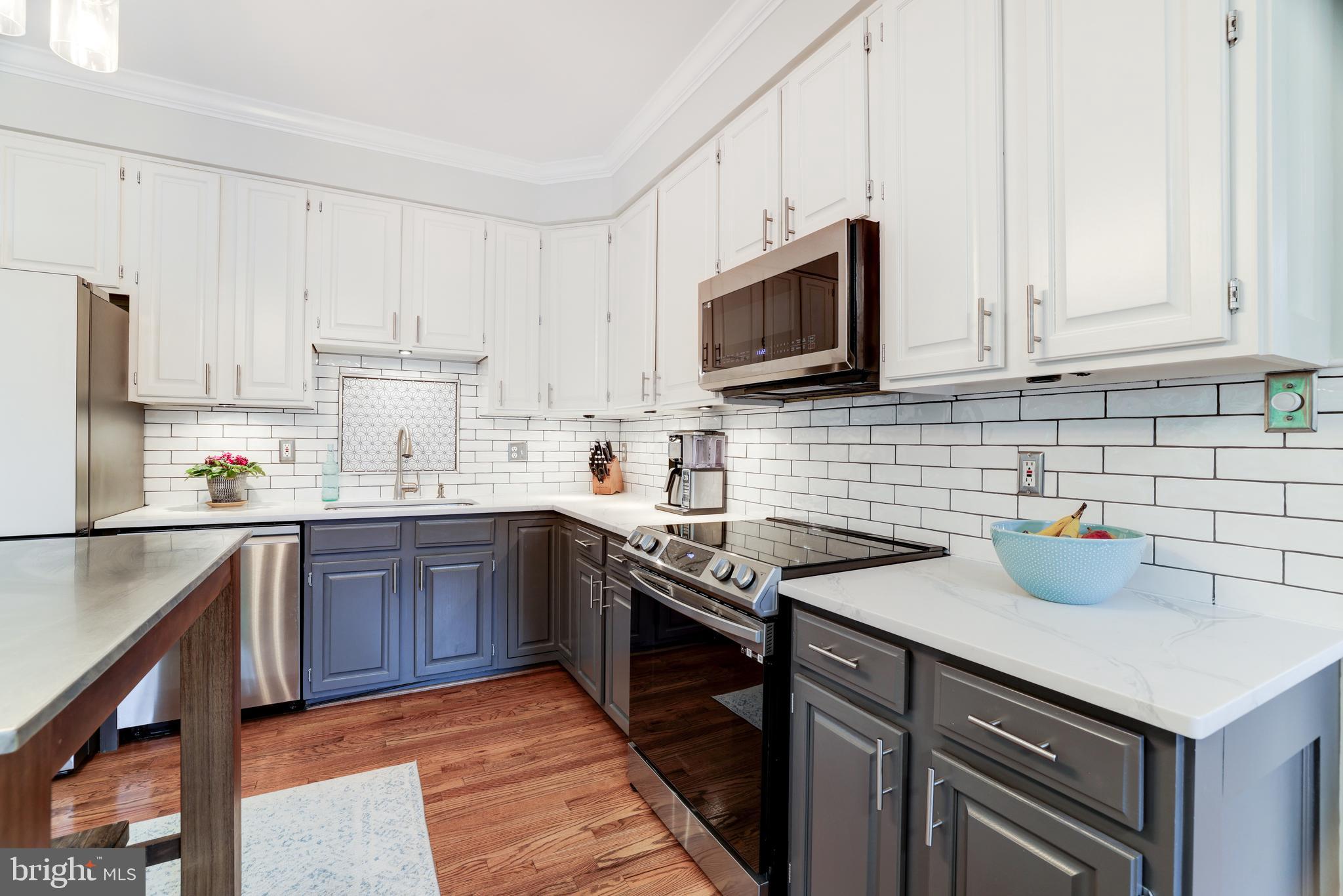 1264 Weatherstone Court Reston, VA 20194 - Photo 4 of 46