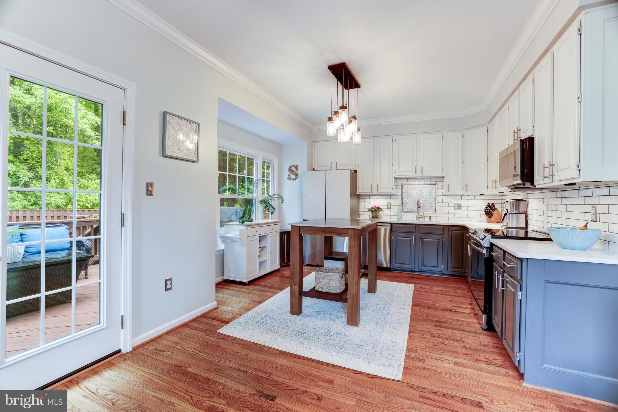 1264 Weatherstone Court Reston, VA 20194 - Photo 6 of 46