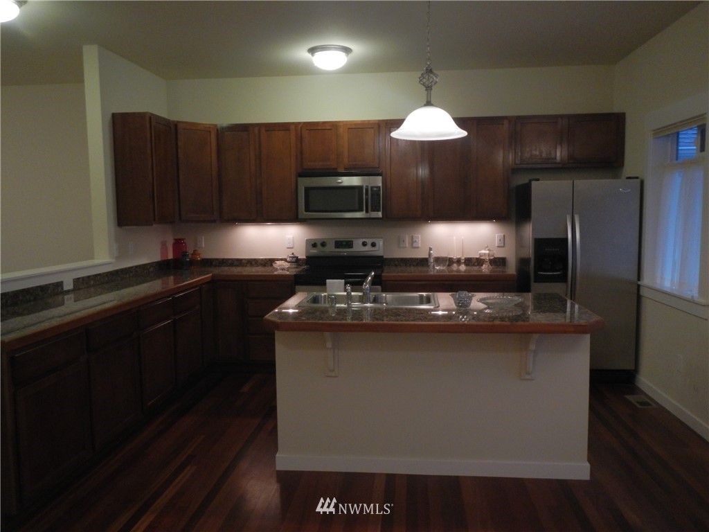 372 East Maple Street Sequim, WA 98382 - Photo 5 of 13 Gallery Image 5