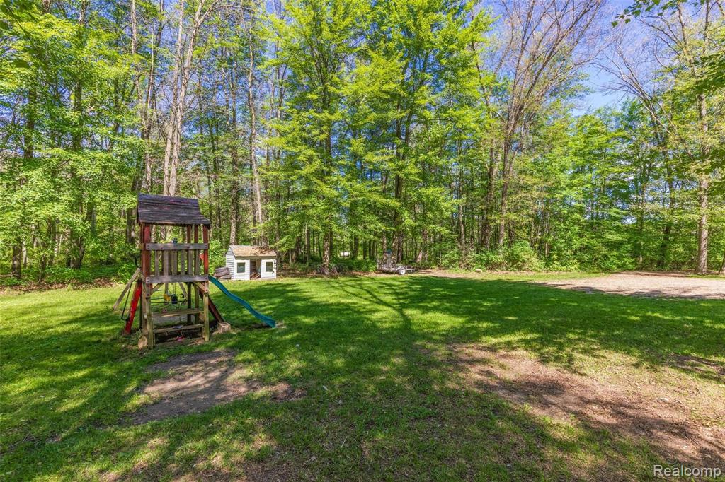 2516 East Sutton Road Metamora, MI 48455 - Photo 42 of 50