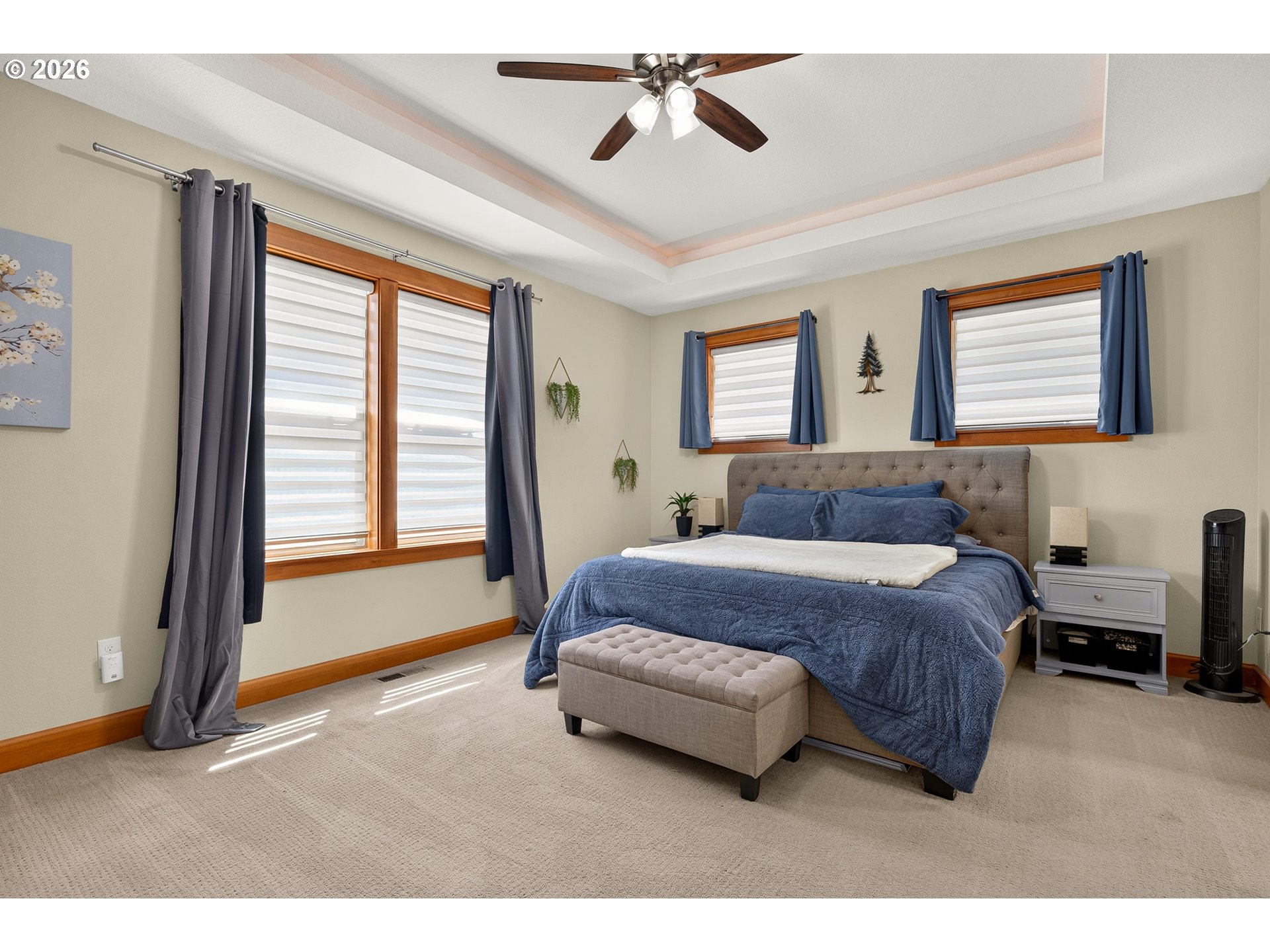 5670 Southeast Riverside Drive McMinnville, OR 97128 - Photo 16 of 48 Primary Bedroom