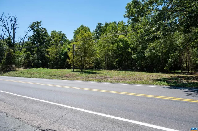 $325,000 | 2062 East Side Highway, Crimora, VA 24431