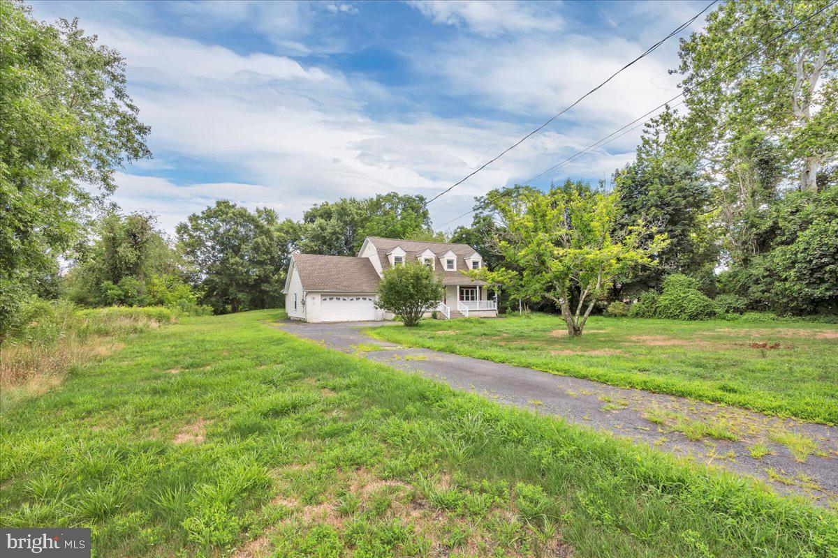 2480 Monmouth Road Jobstown, NJ 08041 - Photo 3 of 24