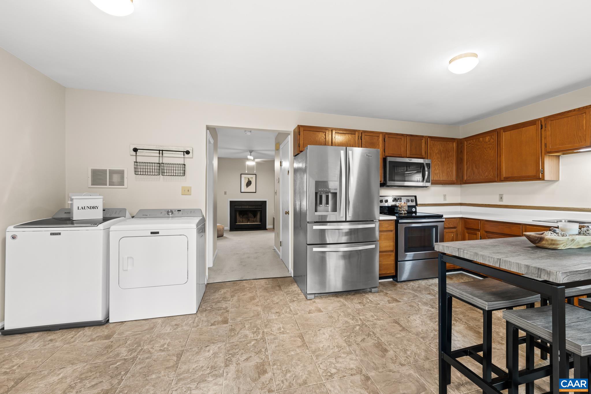 919 Stonehenge Road Charlottesville, VA 22901 - Photo 10 of 34