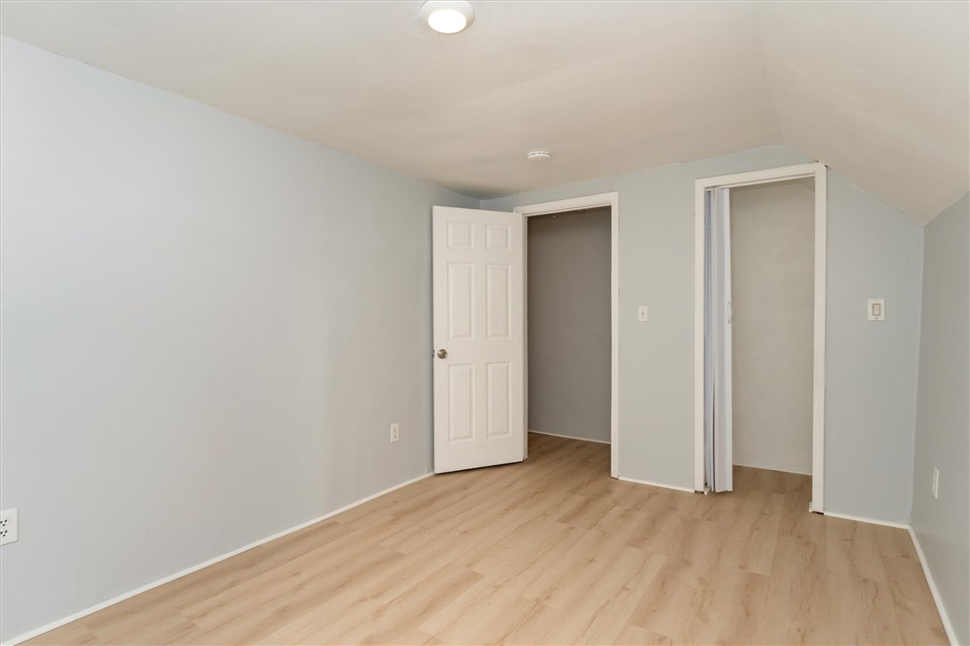 34 Dugan Place Rochester, NY 14612 - Photo 19 of 38