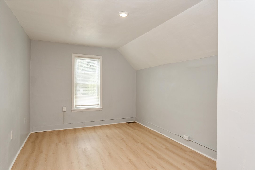 34 Dugan Place Rochester, NY 14612 - Photo 20 of 38