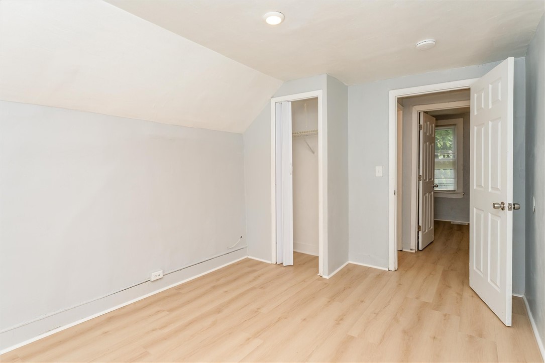 34 Dugan Place Rochester, NY 14612 - Photo 21 of 38