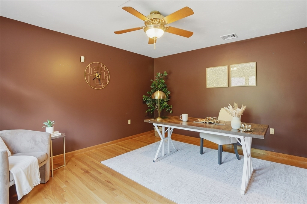 45 Mendon Street Upton, MA 01568 - Photo 3 of 37