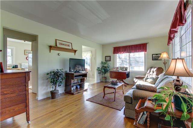 608 Riverside Drive Columbia, TN 38401 - Photo 2 of 16 Gallery Image 2