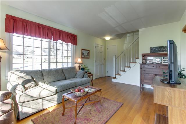 608 Riverside Drive Columbia, TN 38401 - Photo 3 of 16 Gallery Image 3