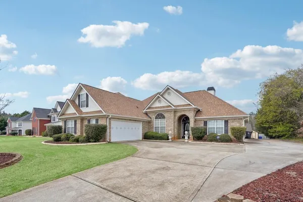 $364,900 | 128 Moss Pointe Drive, McDonough, GA 30253