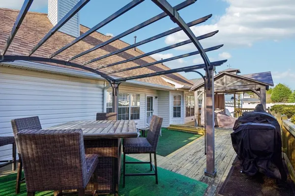 $364,900 | 128 Moss Pointe Drive, McDonough, GA 30253