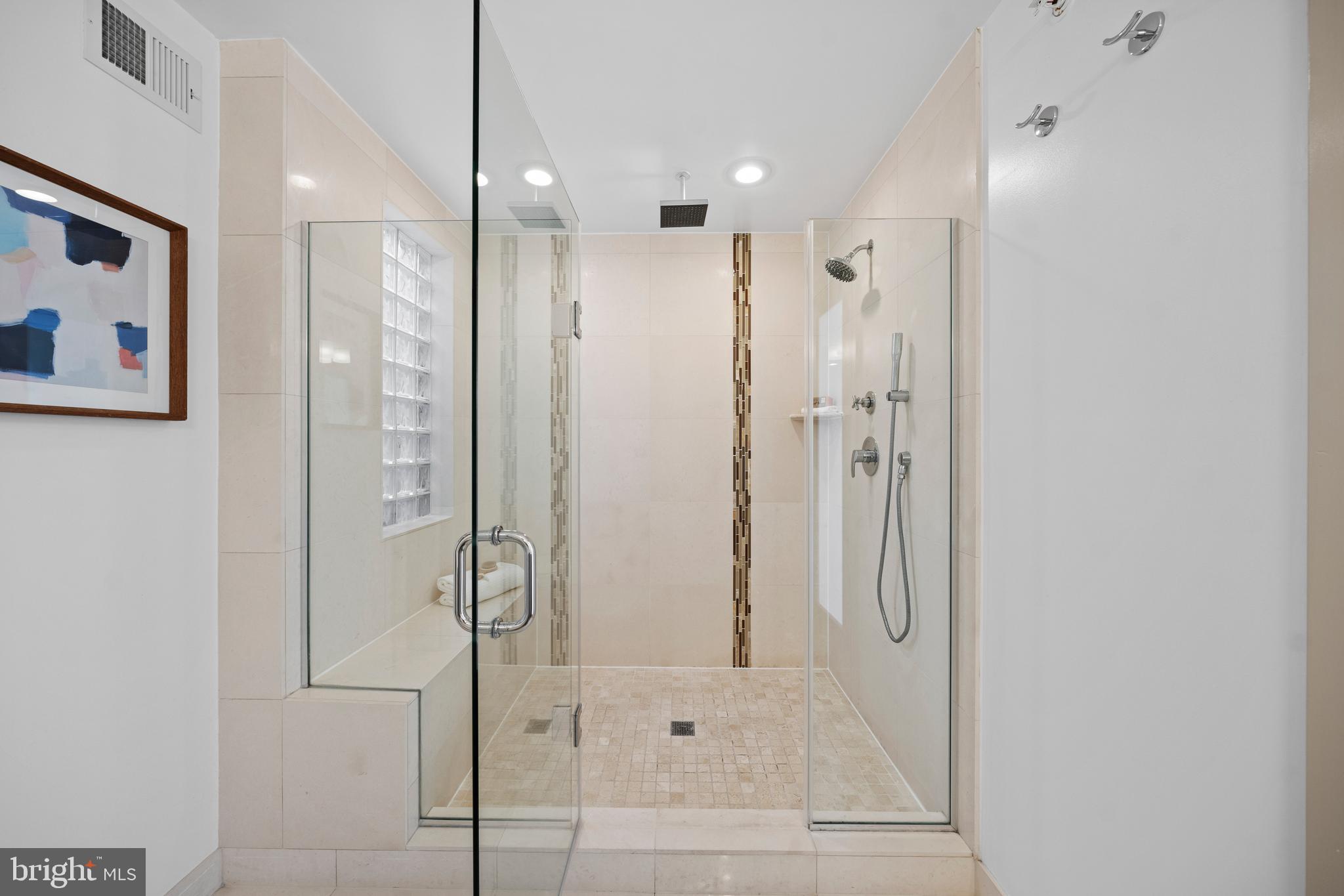 2448 Ontario Road Northwest, Unit 4 Washington, DC 20009 - Photo 17 of 35 a bathroom with a shower